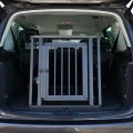 4018653387634-610799-Kerbl-Pet-Aluminiowy-Transporter-dla-Psa-Vacation-do-Samochodu-www.MERDAKI.pl_2.webp