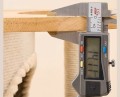 DDDK1-Drewniany-Drapak-dla-Kota-Kremowy-59x39x112cm-www.MERDAKI.pl-6.jpg